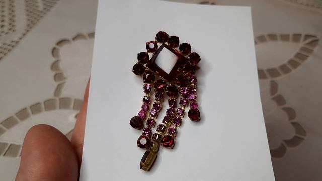 ПЕРЕДЕЛКИ И РЕМОНТ УКРАШЕНИЙ.БРОШИ,БУСЫ И НОВЫЕ ИЗОБРЕТЕНИЯ!⚒ смотреть онлайн