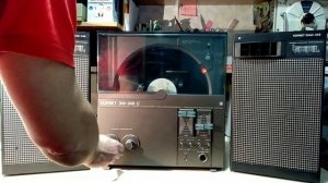 Электрофон Корвет ЭФ-247С в комплекте с акустикой Turntable Korvet EF-248S