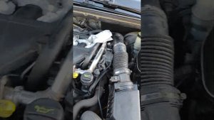 Убрать воздух из топливной системы в машине Peugeot 407 SW дизель.