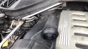 Пар из маслозаливной горловины m57 e70