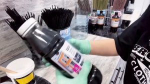 Как покрыть лаком бумажные трубочки/газетные трубочки / как покрасить лозу / трубочки в чёрный цвет