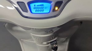 Vespa Primavera 50 ABS Cold Start Review