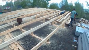 Кроем крышу шифером ( не большая шабашка )