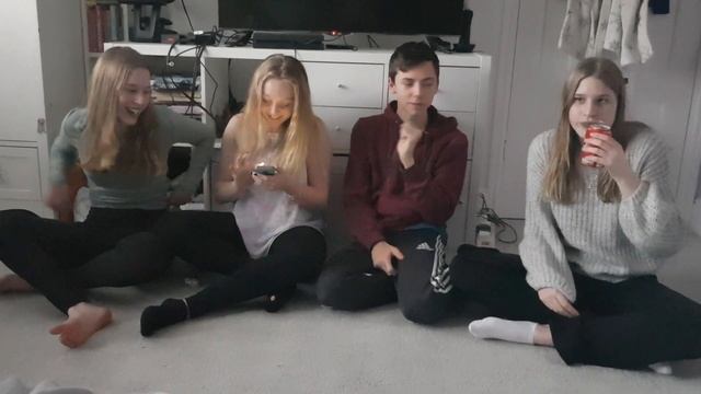 Spin the bottle truth or dare with my friends смотреть онлайн