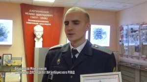 Вручение погон первого офицерского звания