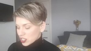 TAG БЕЖАЛА ЗА ШЛЕЙФОМ)))