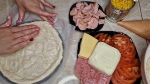 Домашяя пицца |Простой и вкусный рецепт пиццы в духовке | ?