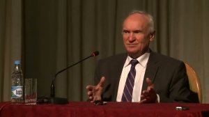 Достойное и недостойное причастие. Отвечает Алексей Ильич Осипов.