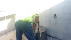 Turning a 24" featherlite on a DD200 in a precast structure