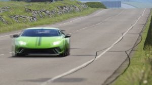 Ferrari SF90 Stradale vs Lamborghini Huracan Performante at Highlands