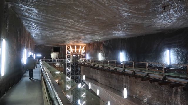 Salina Turda Salt Mine | Romania's Incredible Underground Theme Park and Museum смотреть онлайн