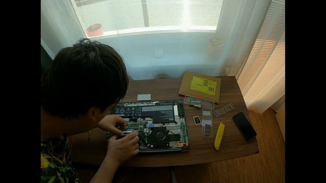 Lenovo Idea Pad 3-17 ARE 05 upgrade from 8Gb to 20Gb RAM with HyperX 16GB, 3200 MHz memory смотреть онлайн