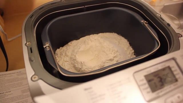 Вкуснейший белый хлеб. Готовим в хлебопечке. смотреть онлайн