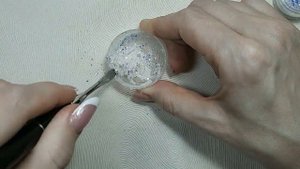 НАРАЩИВАНИЕ БЛЕСТКАМИ/АКРИГЕЛЬ И ВЕРХНИЕ ФОРМЫ/РАБОТА ЛЕВОЙ РУКОЙ