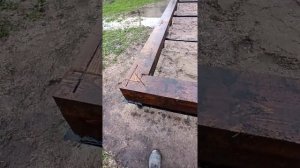 Правильный свайно винтовой фундамент, плюс обвязка свайного фундамента.