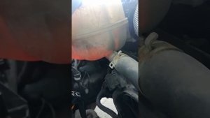 Течь антифриза через патрубок радиатора