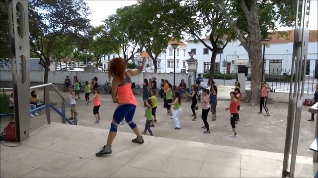 Zumba® Vera Letras_Lento - Kizomba смотреть онлайн