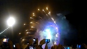 Новогодний феерверк в Лондоне 2011-2012.mp4