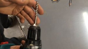 Как навесить петли и вставить замок в межкомнатную дверь