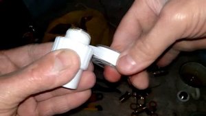 Паковка резьбовых соединений лён + фум лента...Простой и эффективный почти дедовский способ.