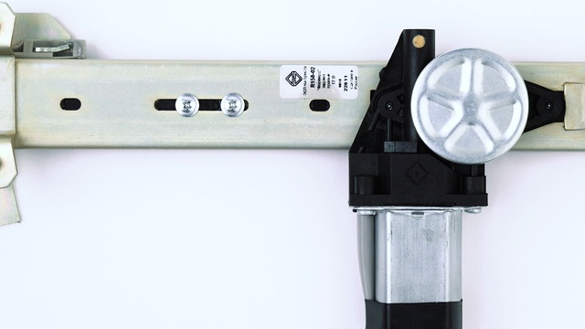 Электрический стеклоподъемник ФОРВАРД для KIA Spectra задний правый. Обзор