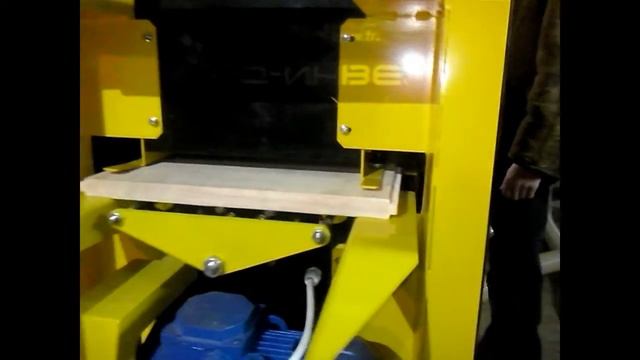 Станок фрезерный для изготовления верхней и нижней части рамки для улья смотреть онлайн