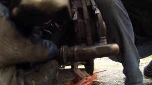 ДОРАБОТКА НАПРАВЛЯЮЩИХ СУППОРТА _ ФОЛЬКСВАГЕН ШКОДА НЕ ПОНЯТНОЕ РЕШЕНИЯ.mp4