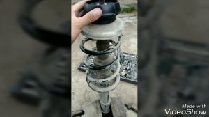 Замена переднего амортизатора на Ларгус, Логан, Алмера.