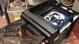 Kenwood RXD -M505 USB Compact Anlage CD Schubfach öffnet nicht hier die Reparatur