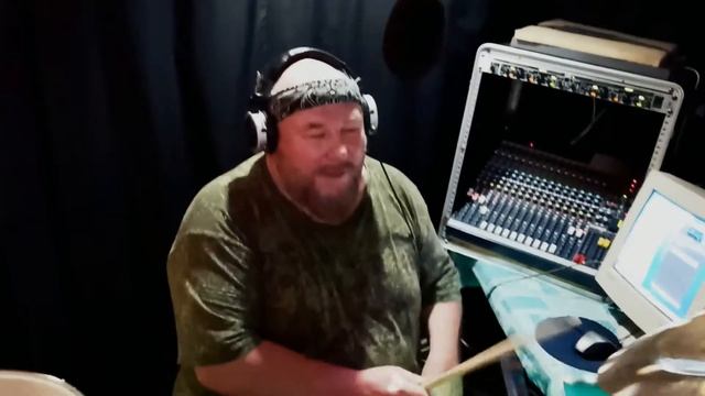 ДОНЕЦК ВЛАД МАНАЕВ КАВЕР ЗАЦЕПИЛА МЕНЯ А ЛЮБВИ НЕ ДАЛА смотреть онлайн