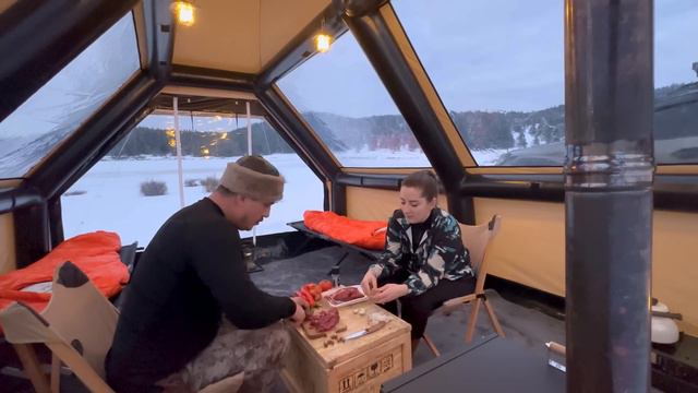 DONMUŞ GÖL KENARINDA KAR KAMPI  | BUZ TUTMUŞ GÖLÜ KIRDIK смотреть онлайн