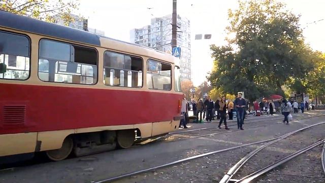 Трамвай TATRA T3SU №767 за маршрутом №8 на кінцевій станції 602 мкр смотреть онлайн