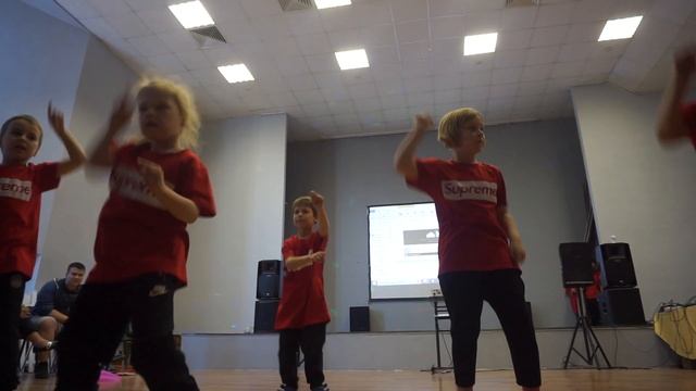 Группа Хип Хоп 4-6 с номером Electro Dance смотреть онлайн