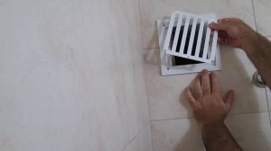 Как устранить запах из вентиляции в квартире