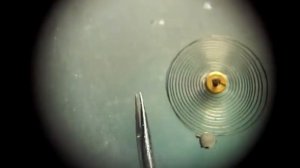 На чём я ровняю пружину баланса .