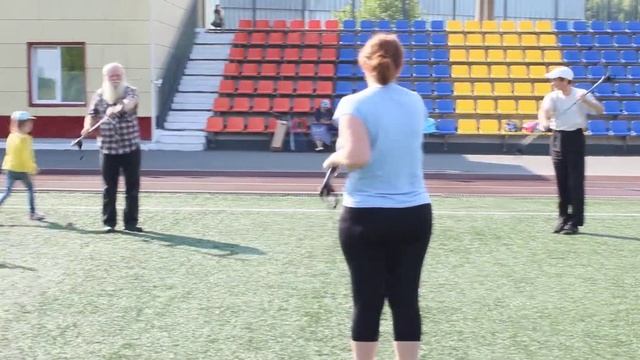 СЕВЕРНАЯ ХОДЬБА С ПЕНСИОНЕРАМИ смотреть онлайн