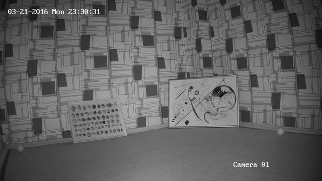 Hikvision DS-2CD3345-I, Кодек Н264 ,внутри помещения в полной темноте смотреть онлайн