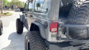 JEEP Wrangler Rubicon на 40' колесах с салона! Полный обзор