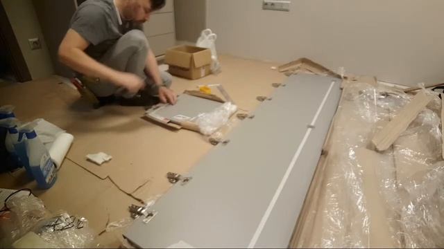 Устанавливаем зеркальные распашные двери смотреть онлайн