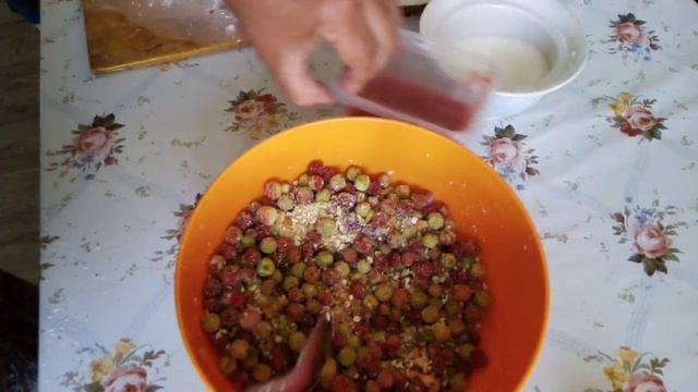 Песочные пироги с земляникой