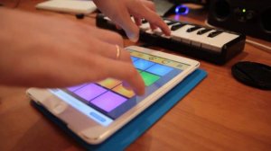 Beat making on Drum Pads 24 and AKAI LPK25