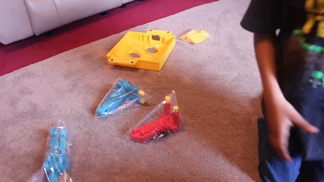 Rock Em Sock Em Robots Review - Liam's Got The Power смотреть онлайн