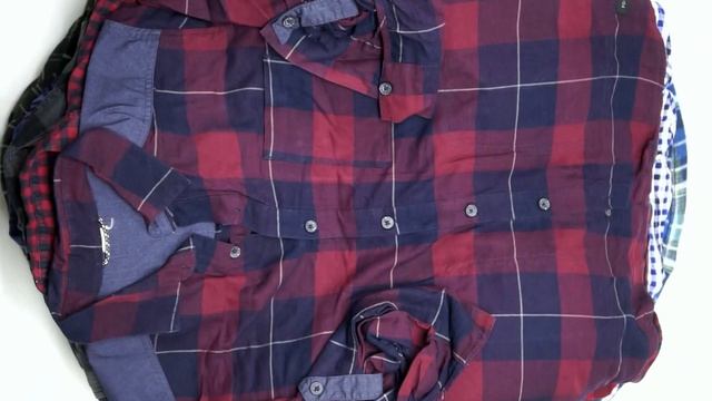 Мешок № 2307. Фланелевые Рубашки, Швейцария. Арт 3614. Вес 34,6 кг. Кол-во 106 шт. смотреть онлайн