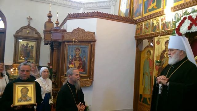 Слова приветствия и Благодарности митрополиту за посещение прихода .