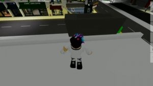 Прятки в Брукхейвен роблокс / Hide and seek in Brookhaven Roblox.