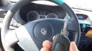 Рено Клио 2 изготовление дубликата чип ключа зажигания с кнопками в Минске. Clio 2 Key programming