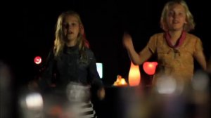 HANNAH&ZEENA Mama & Papa worden 40! (clip)