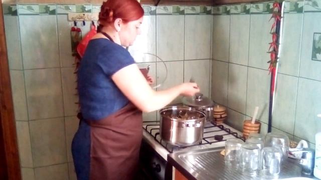 Маринованные шампиньоны - 2 рецепта приготовления (классические + шампиньоны по-корейски)