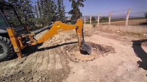 jcb 3dx, case570st vs Komatsu wb93r #case #komatsu #constructionequipment #construction