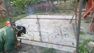 Беседка 4×4 перила с холодной ковки часть 4